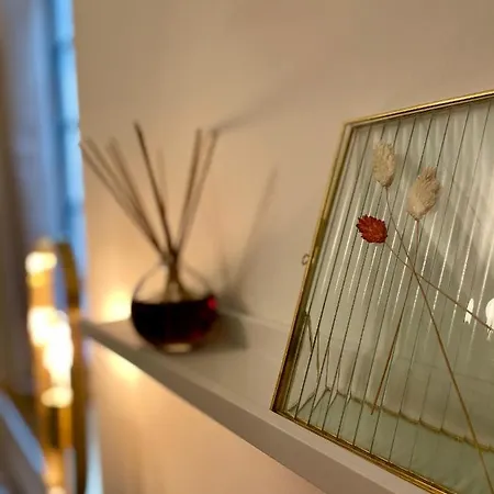 Cosy En Plein Coeur Historique Апартаменты