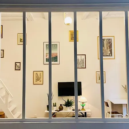 Cosy En Plein Coeur Historique Апартаменты Руан